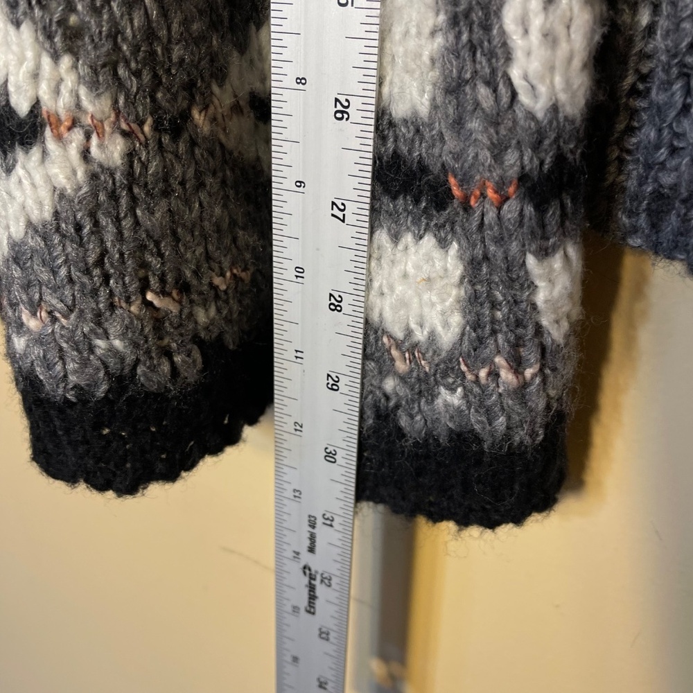 Free People Gray Knit Sweater with Patterned Hem - Picture 3 of 7